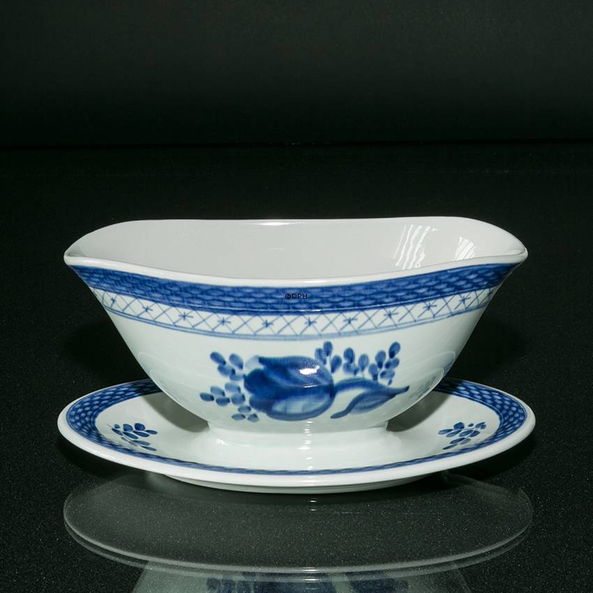 Royal Copenhagen/Aluminia Tranquebar, blau, Sauciere Nr. 11/2391 oder 563, 60 cl