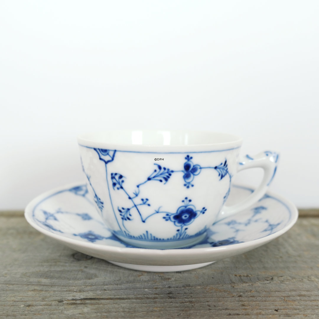 Blaugemal/Musselmalet Gerippt Gross Te/kaffeetasse und Untertasse, Bing & Gröndahl (Tasse Ø10cm)