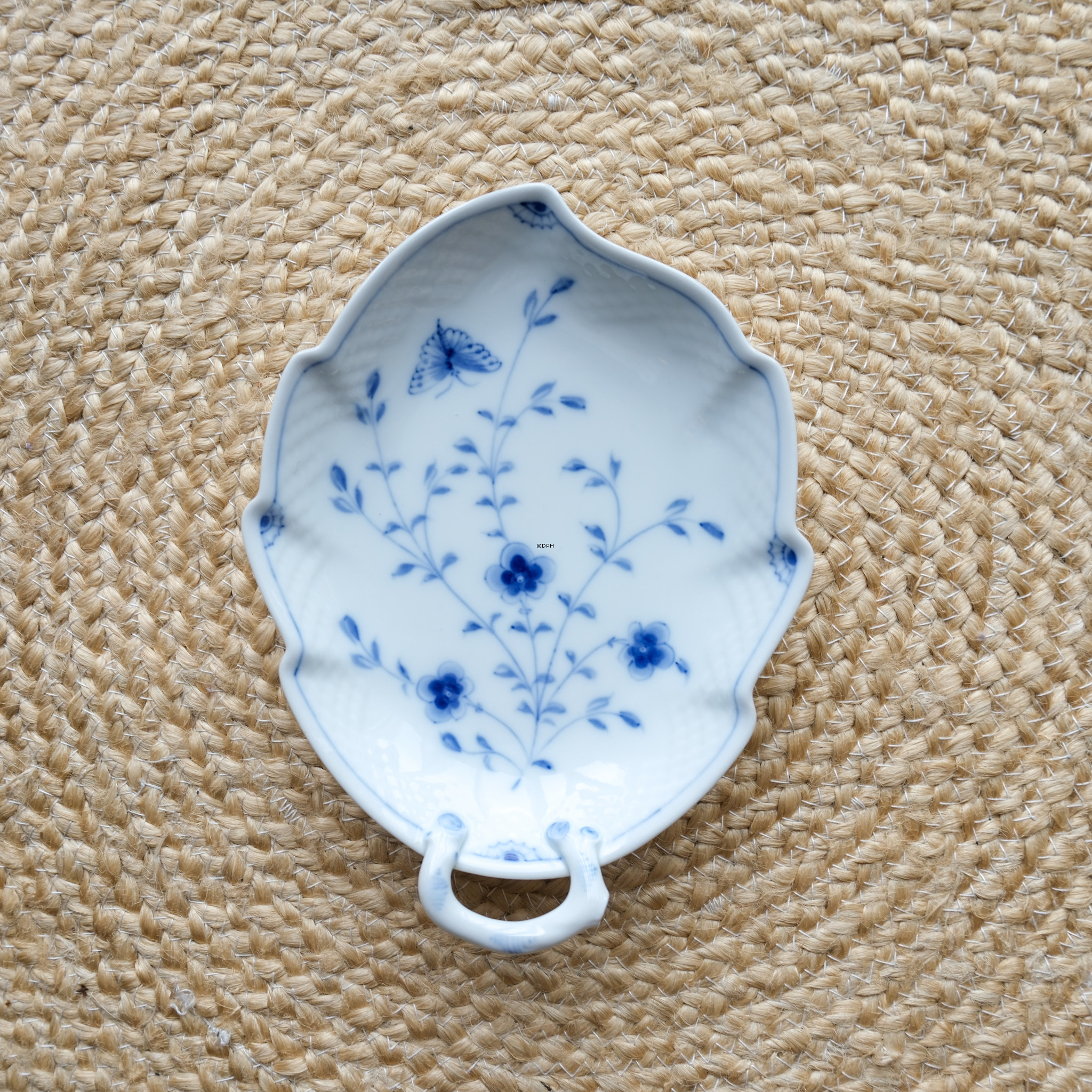 Schmetterling blattförmige Schale, groß 25 cm, Bing & Gröndahl Nr. 199 oder 357