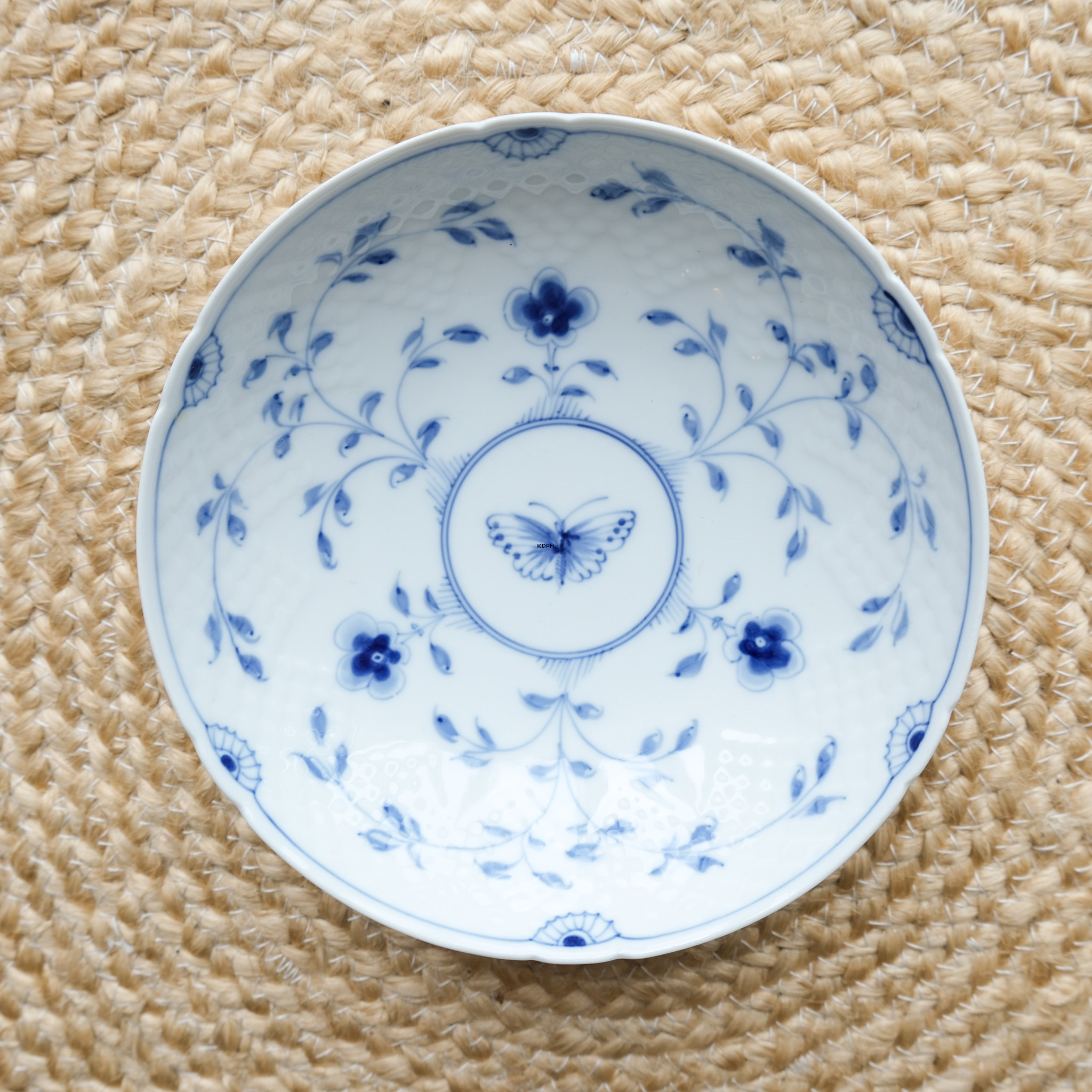 Schmetterling Runde Schale, 20 cm, Bing & Gröndahl Nr. 44, 312 oder 577