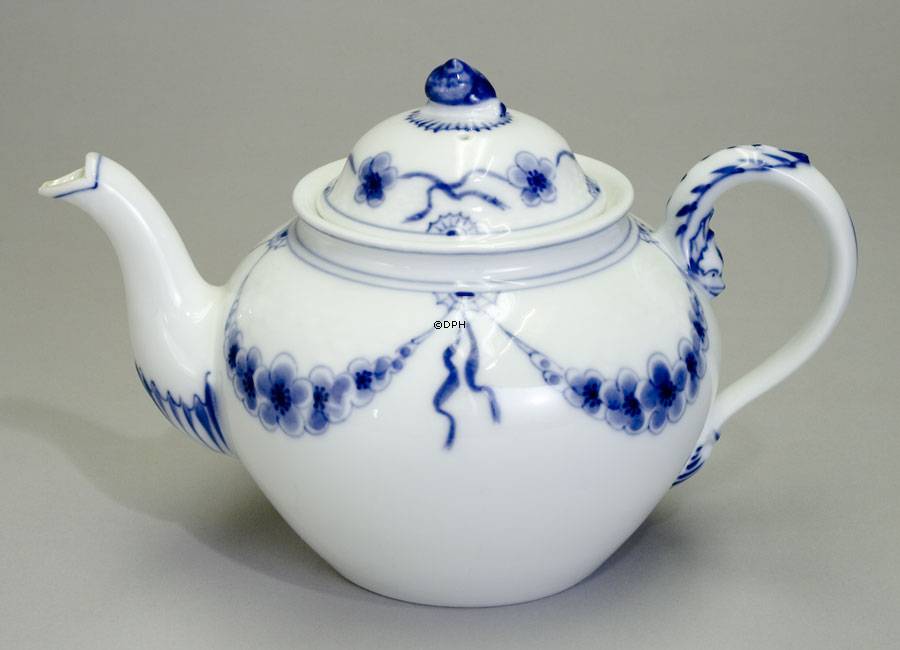 Empire Geschirr Teekanne, Inhalt 75 cl., Bing & Gröndahl Nr. 135 oder 092