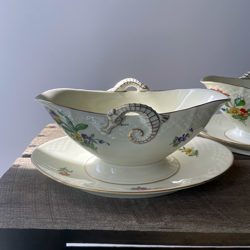 Bing & Gröndahl Sächsische Blume Sauciere Nr. 8 oder 311, verschiedenen motives