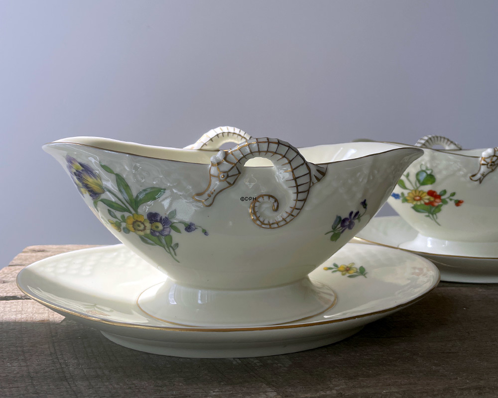 Bing & Gröndahl Sächsische Blume Sauciere Nr. 8 oder 311, verschiedenen motives