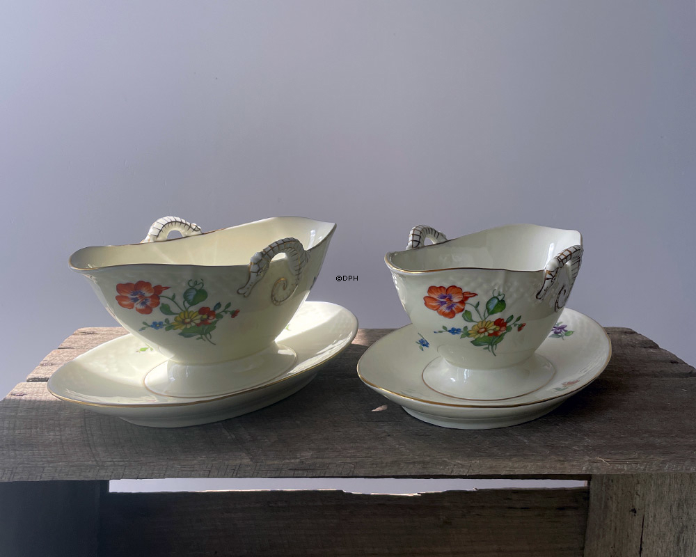 Bing & Gröndahl Sächsische Blume Sauciere Nr. 8 oder 311, verschiedenen motives