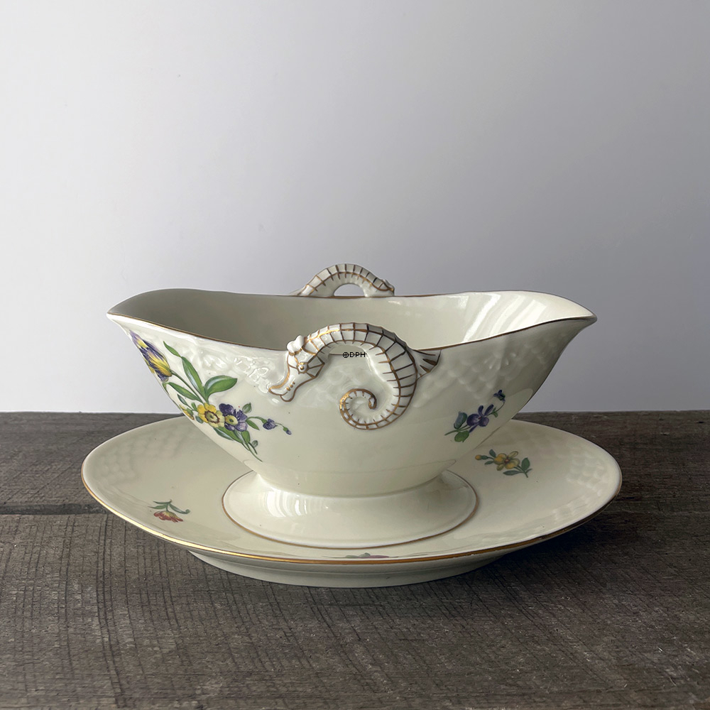 Bing & Gröndahl Sächsische Blume Sauciere Nr. 8 oder 311, verschiedenen motives