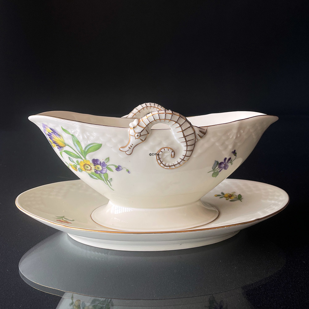 Bing & Gröndahl Sächsische Blume Sauciere Nr. 8 oder 311, verschiedenen motives