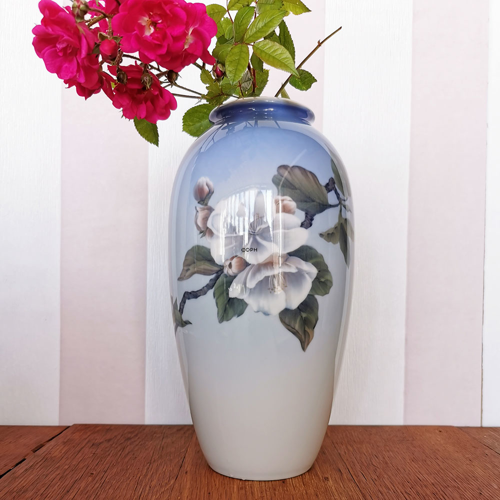 Vase mit Blume, Apfelblüte, Royal Copenhagen Nr. 2692-2129