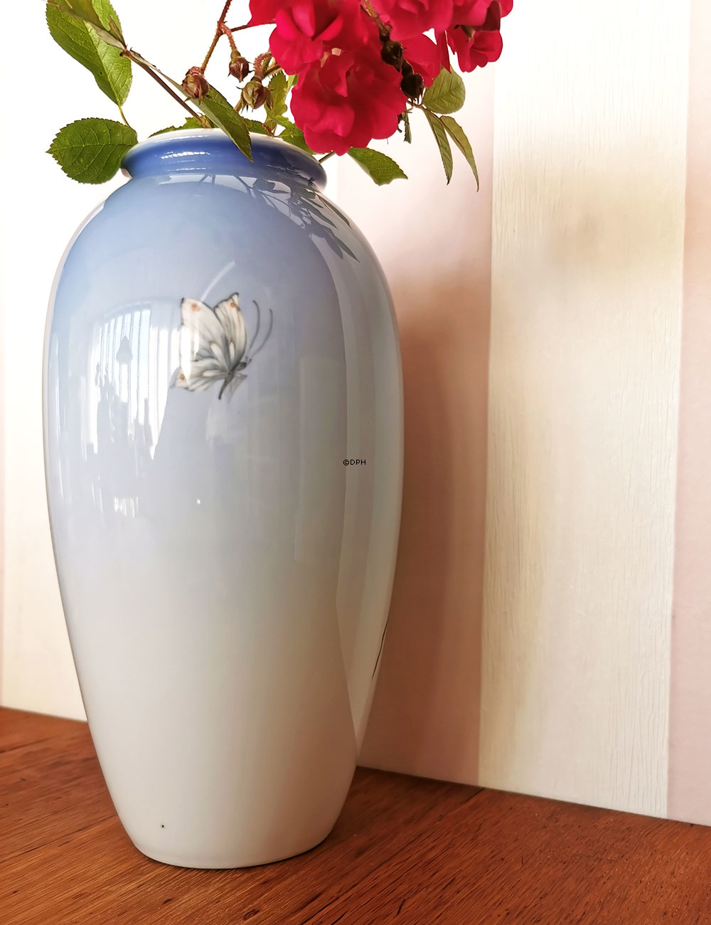 Vase mit Blume, Apfelblüte, Royal Copenhagen Nr. 2692-2129