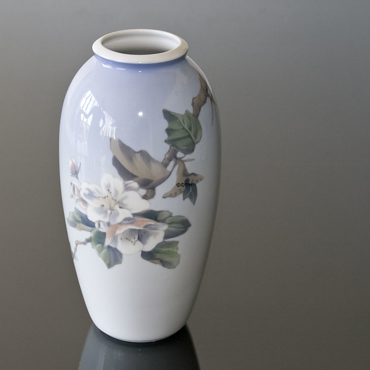 Vase mit Blume, Apfelblüte, Royal Copenhagen Nr. 2692-2129