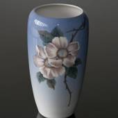Vase mit Wildrose, Royal Copenhagen Nr. 2630-1049