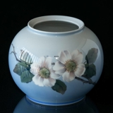 Vase mit Wildrose, Royal Copenhagen Nr. 4260 oder 817