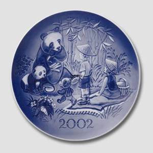 2002 Royal Copenhagen Millennium Teller, Kinder und Panda | Jahr 2002 | Nr. 1903102 | Alt. 1903102 | DPH Trading