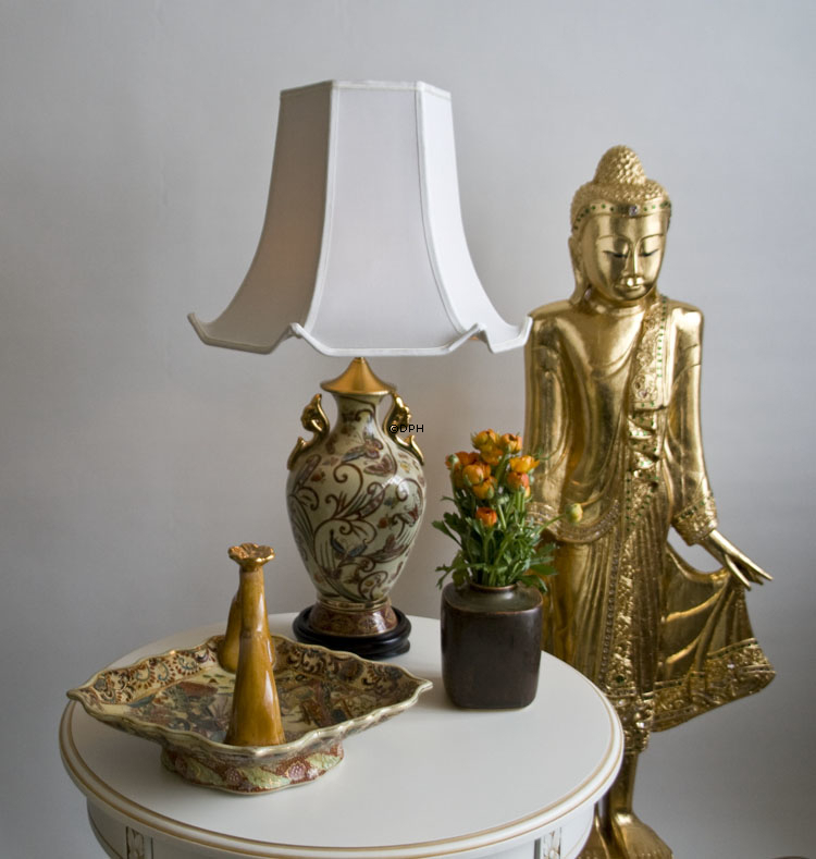 Chinesische Schüssel mit Griff