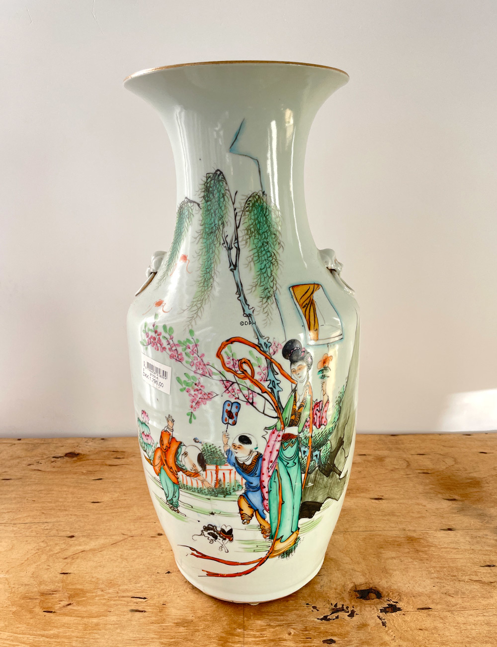 Runde chinesische halbantike Vase