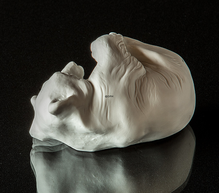Eisbär weiss Bisquit, Royal Copenhagen liegend Eisbär Figur Nr. 072