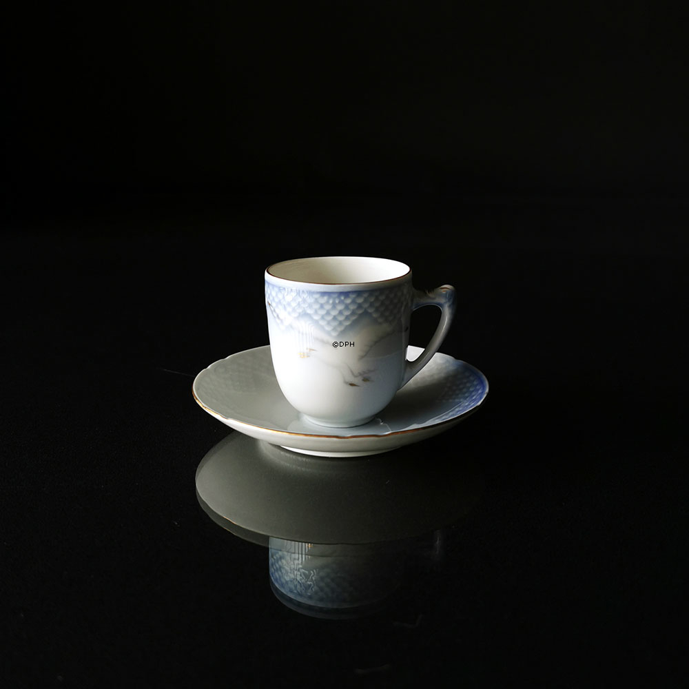 Möwegeschirr mit Gold, Tasse und Untertasse, Inhalt 0,75 cl, Bing & Gröndahl Nr. 461