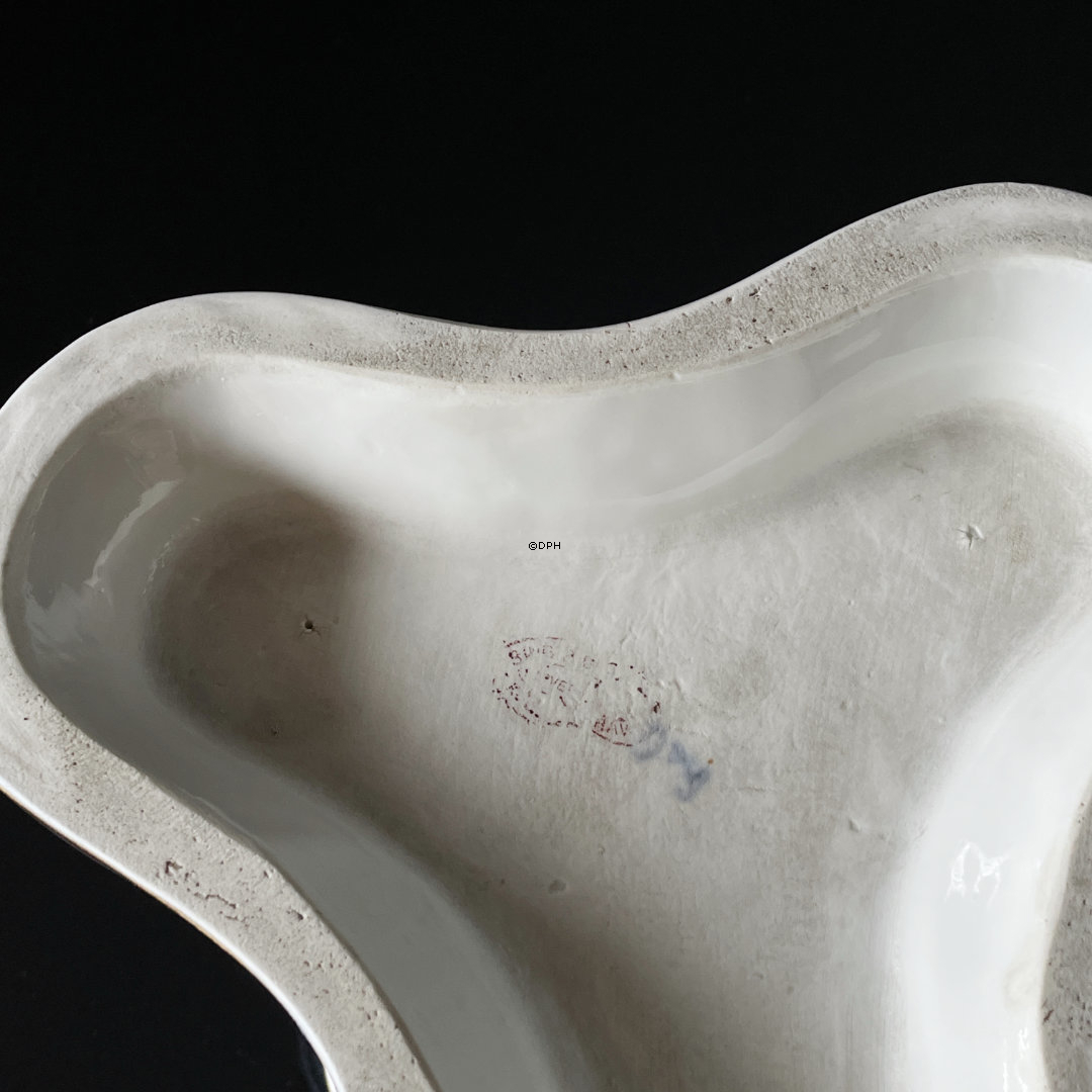 Seltene Bing & Gröndahl Möwe-Servieraufsatz mit Delfinfuß und separater Muschelschale