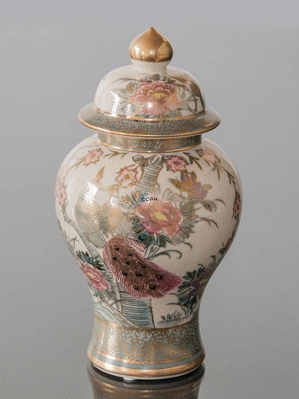 Kutani Krug mit Pfau