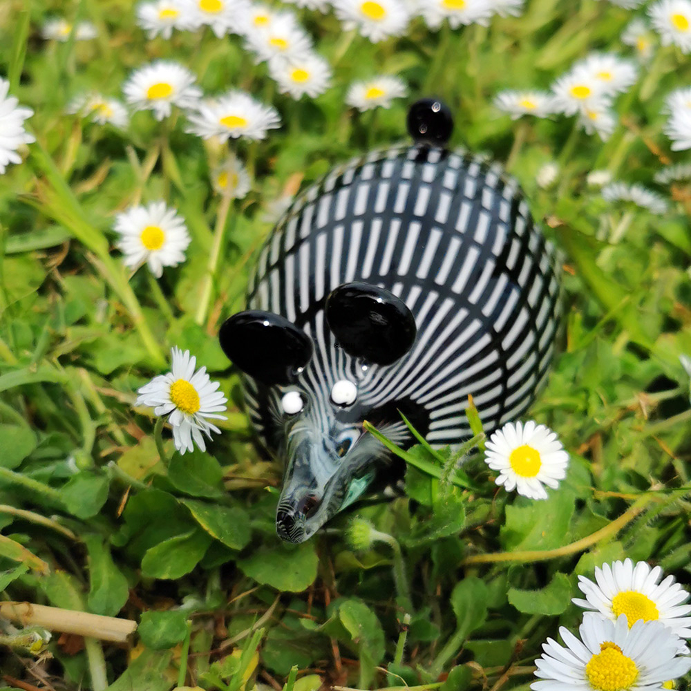 Maus Glasfigur, Schwarz und Weiß gestreift, Mundgeblasene Glaskunst