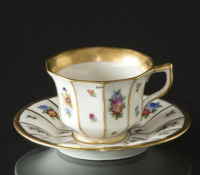 Royal Copenhagen Henriette Puppentasse mit Untertasse (Miniature)