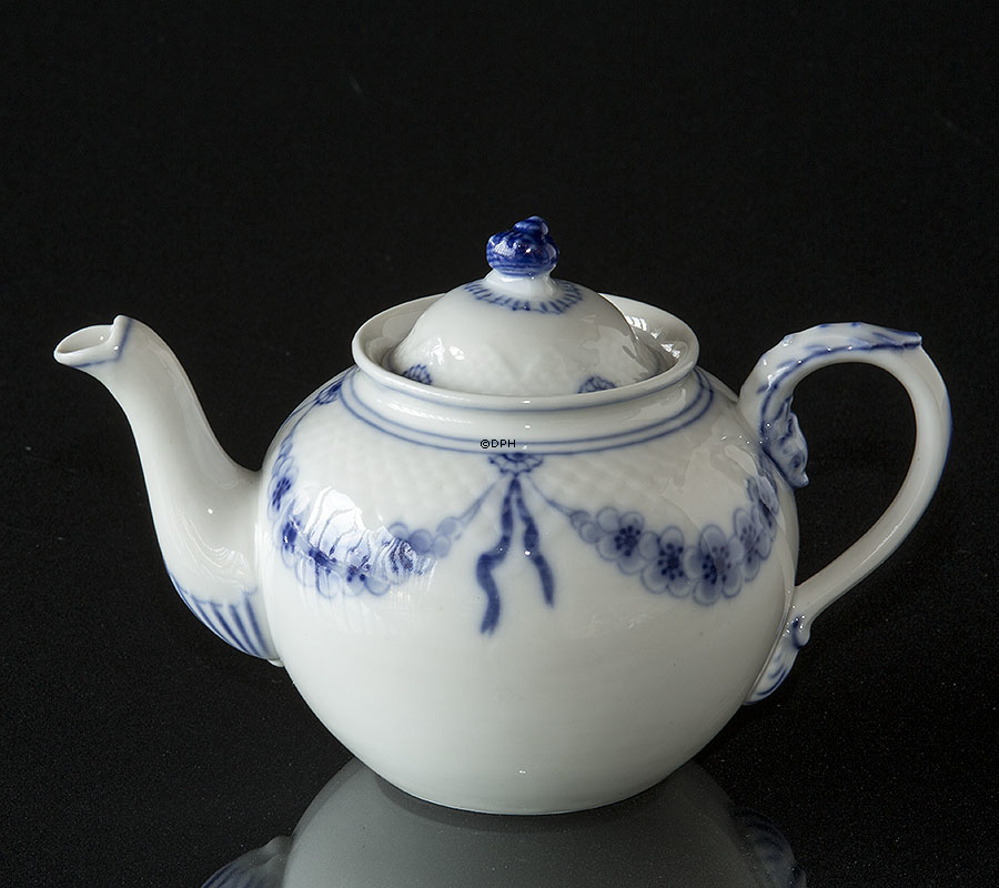 Empire Geschirr Teekanne, Inhalt 30 cl., Bing & Gröndahl Nr. 653