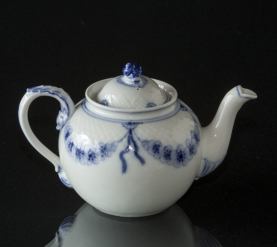 Empire Geschirr Teekanne, Inhalt 30 cl., Bing & Gröndahl Nr. 653