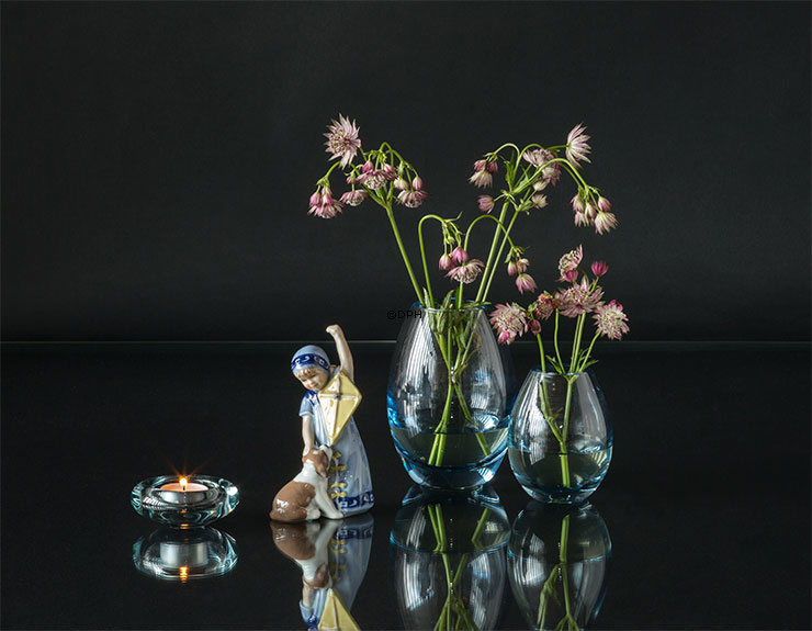 Elsa mit Welpe und Drachen, Royal Copenhagen Figur Nr. 007