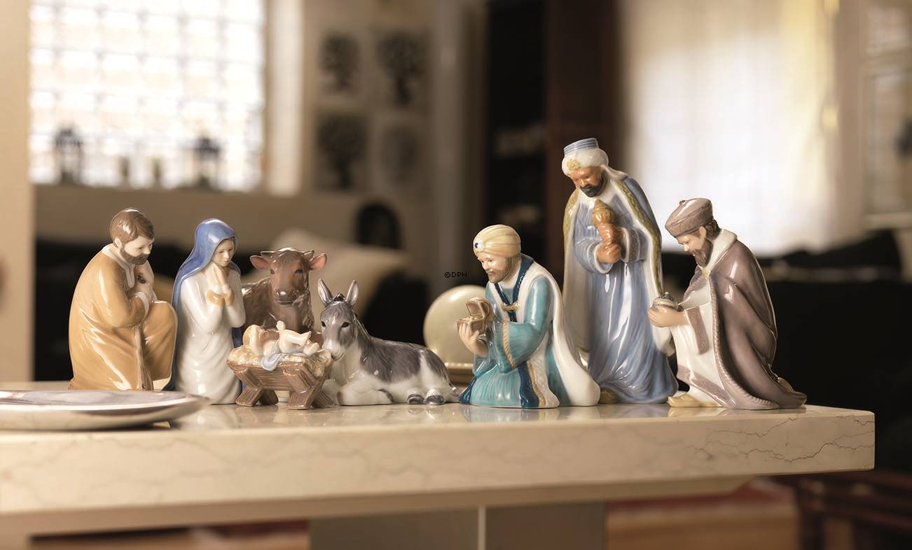 Weihnachtskrippe, Die Kuh des Stalles, Royal Copenhagen Figur Nr, 027