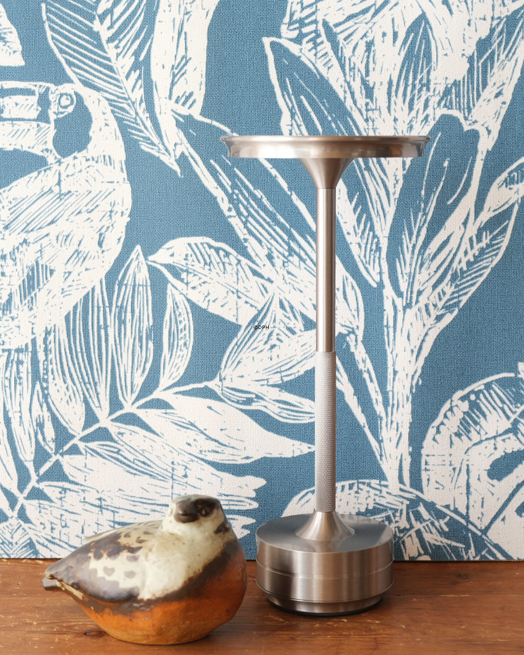 Wiederaufladbare LED-Tischlampe in Silber