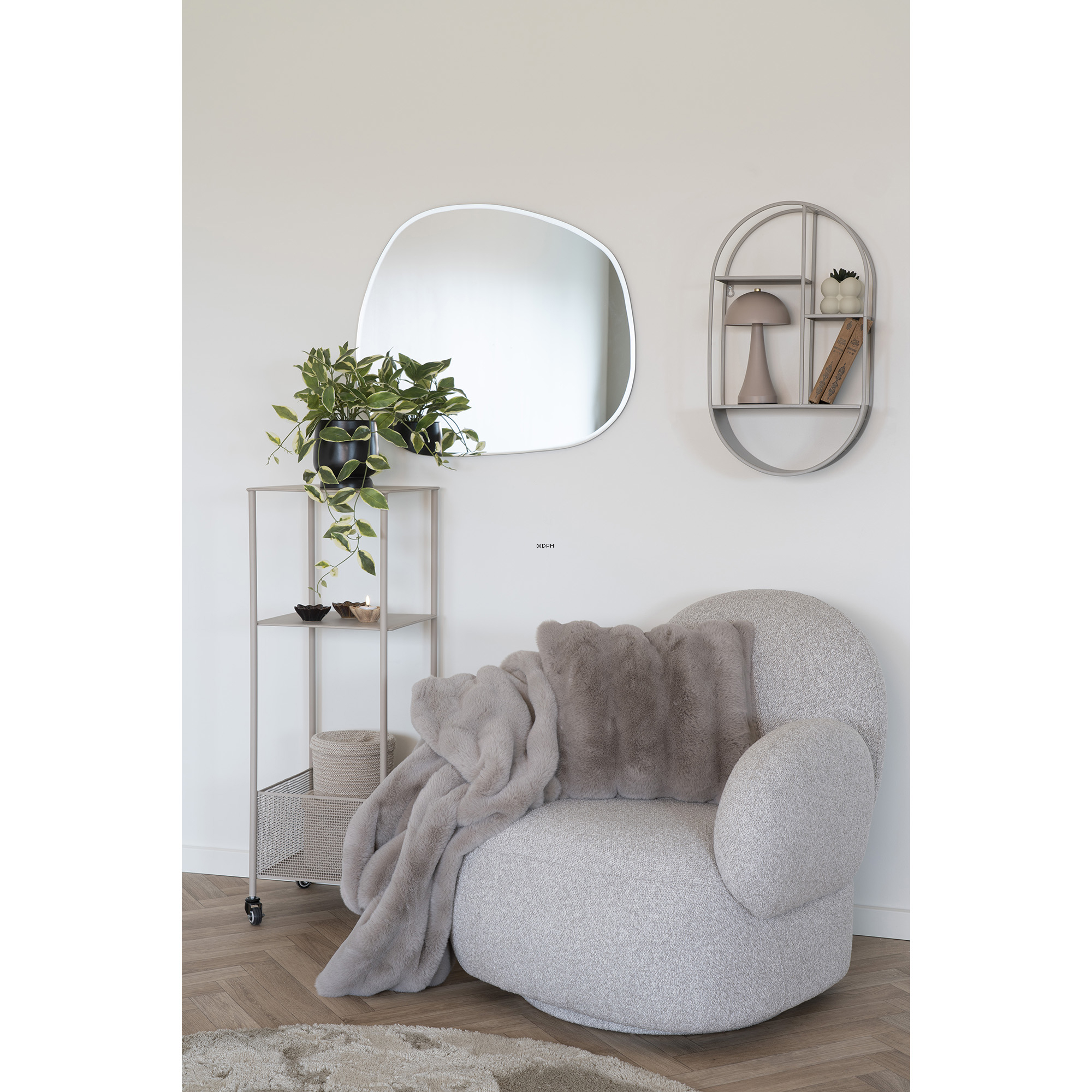 Liss LED Tischlampe in Sandfarbe, wiederaufladbar