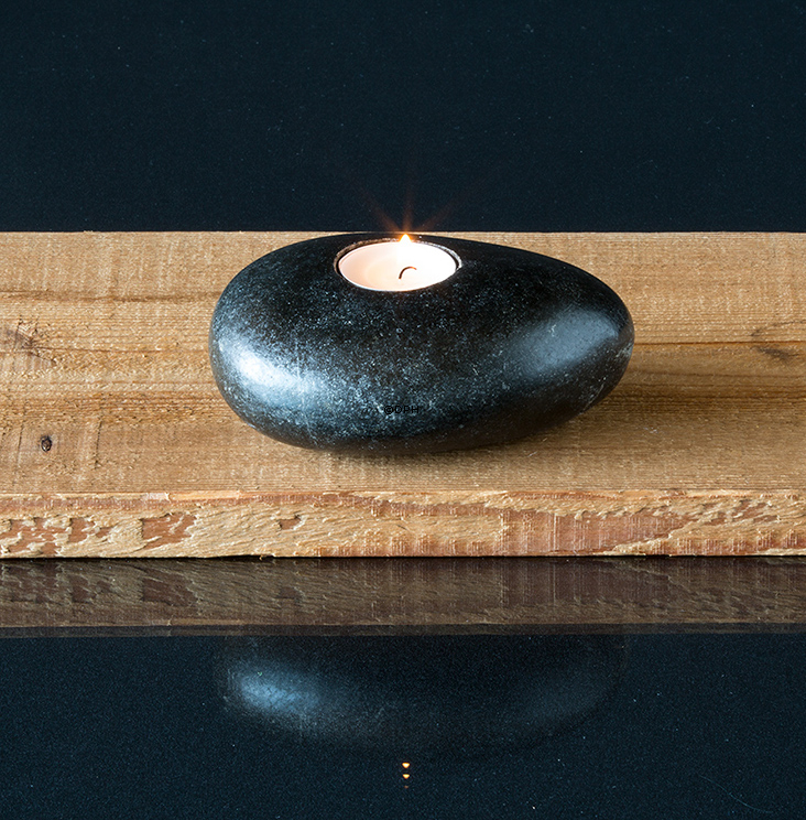 "Kerzenstein" In den Farben Schwarz und Grau - gemischt