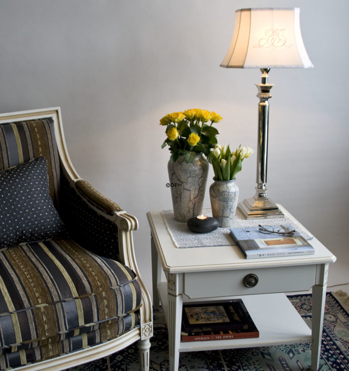 "Kerzenstein" In den Farben Schwarz und Grau - gemischt