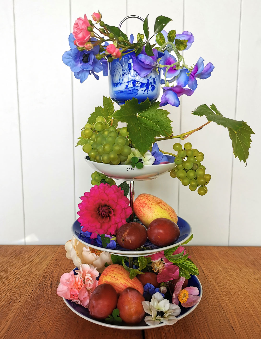 Etagere Hans Christian Andersen Weihnachtsgeschirr