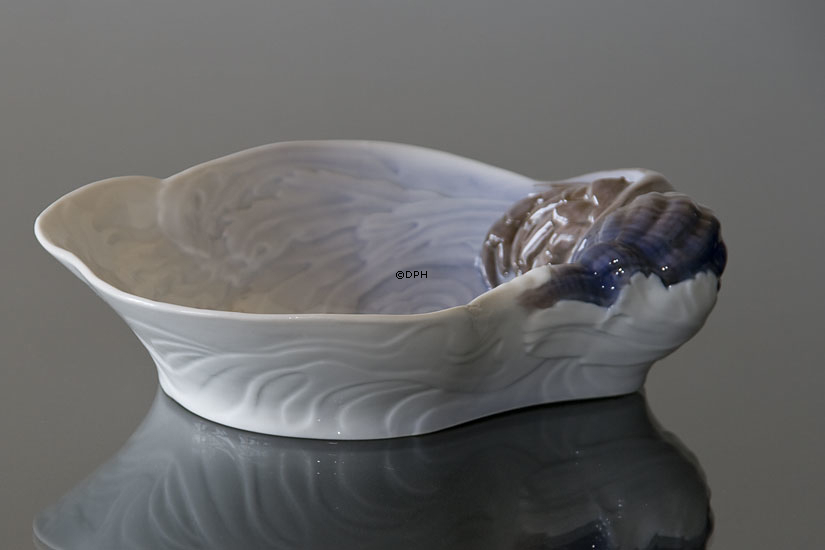 Schale mit Krebsen no. 1111 zum Servieren von Meeresfrüchten, Bing & Gröndahl, Jugendstil