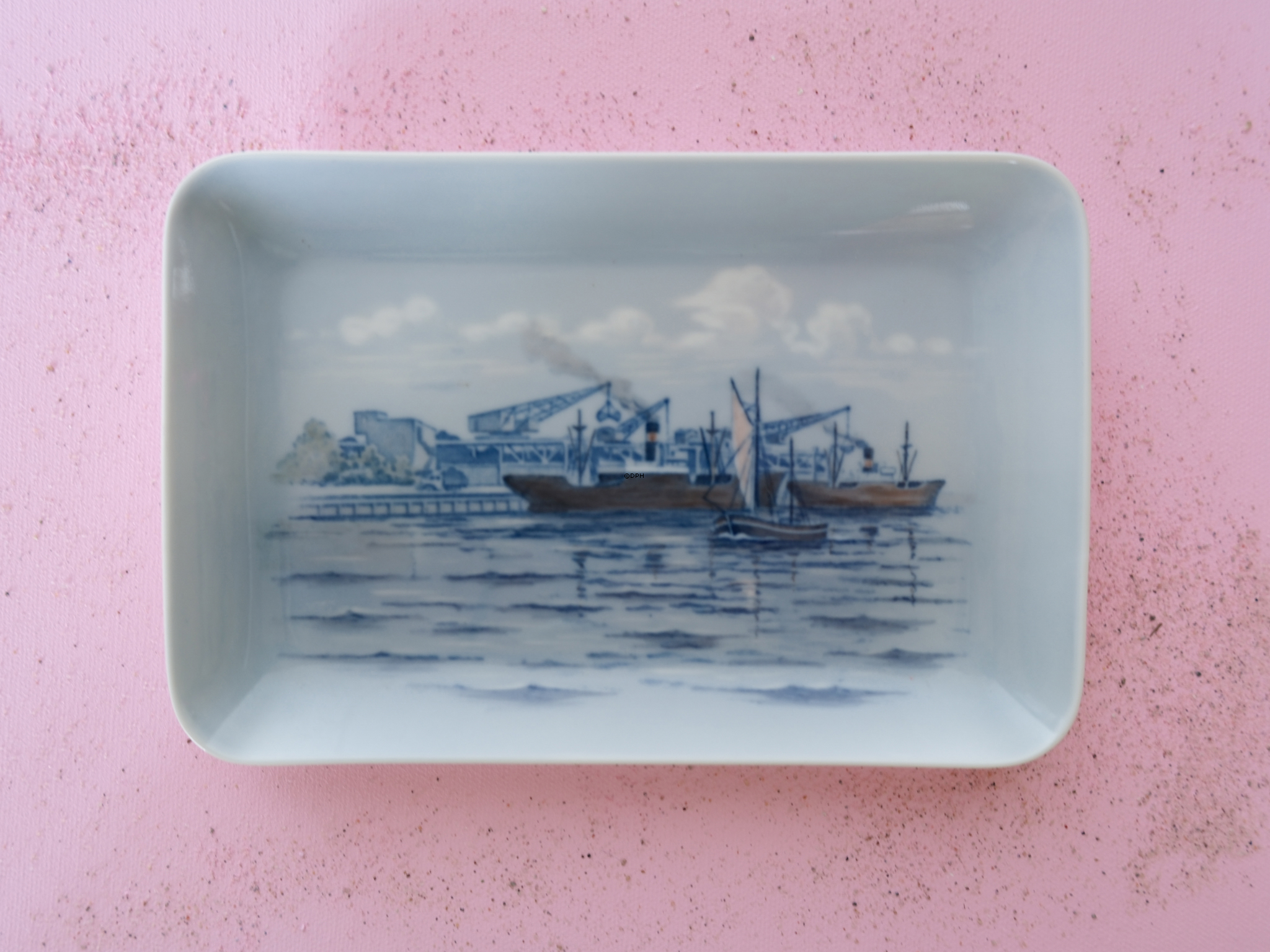 Bing & Grøndahl Schale mit Hafen und Schiff Nr. 1301-456 A