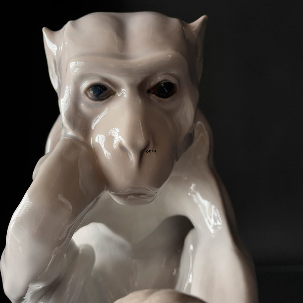 Affe mit Schildkröte, groß, Bing & Gröndahl Figur Nr. 1545