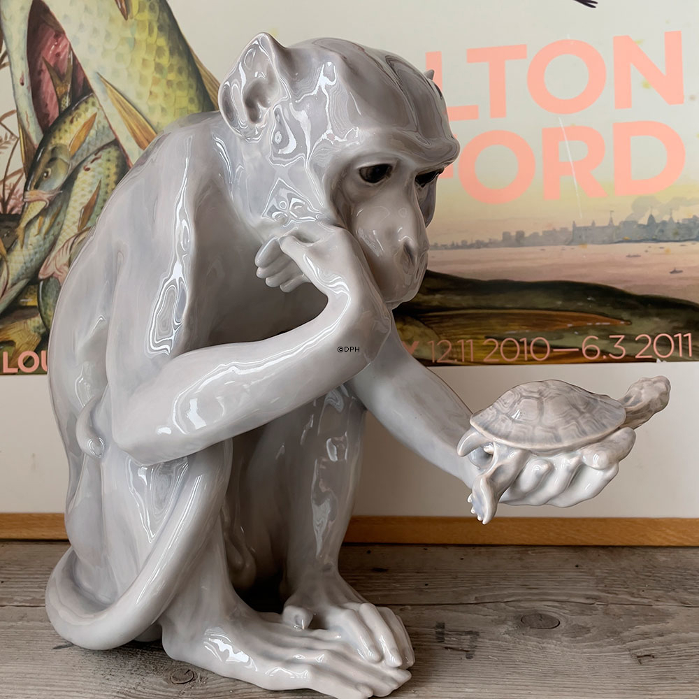 Affe mit Schildkröte, groß, Bing & Gröndahl Figur Nr. 1545