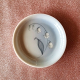 Schale mit Maiglöckchen, Bing & Gröndahl Nr. 157-5601