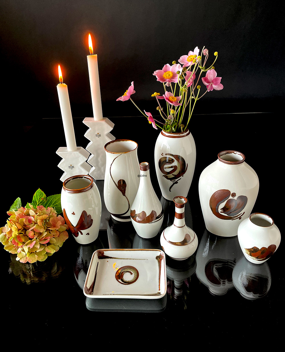 Schale mit brauner Dekoration Goldregen, Bing & Gröndahl Nr. 158-5539