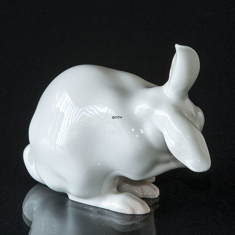 Kaninchen, das sich wäscht, Bing & Gröndahl Figur Nr. 1597