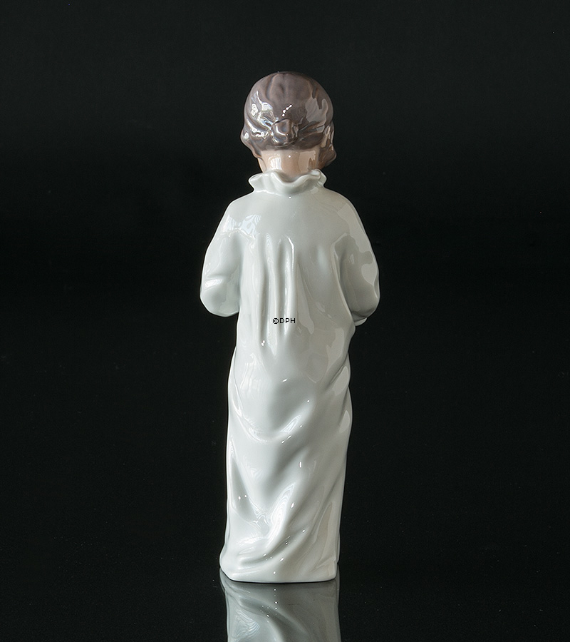 Guten Morgen, Mama, Mädchen im Nachthemd, Bing & Gröndahl Figur Nr. 1021408 / 1624