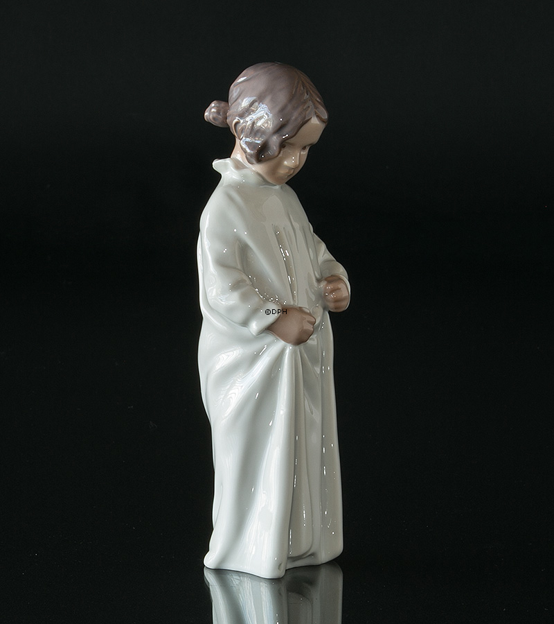 Guten Morgen, Mama, Mädchen im Nachthemd, Bing & Gröndahl Figur Nr. 1021408 / 1624