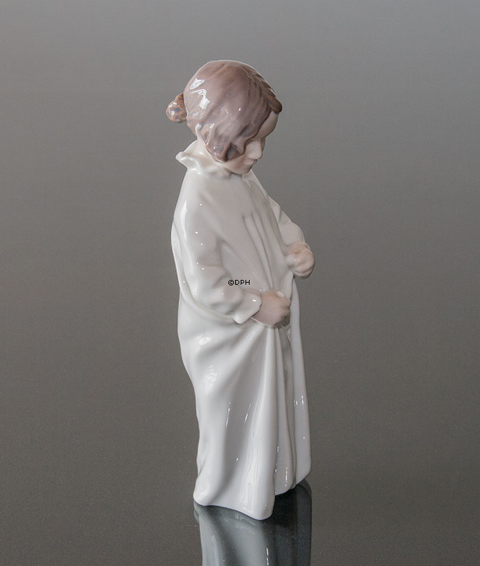 Guten Morgen, Mama, Mädchen im Nachthemd, Bing & Gröndahl Figur Nr. 1021408 / 1624