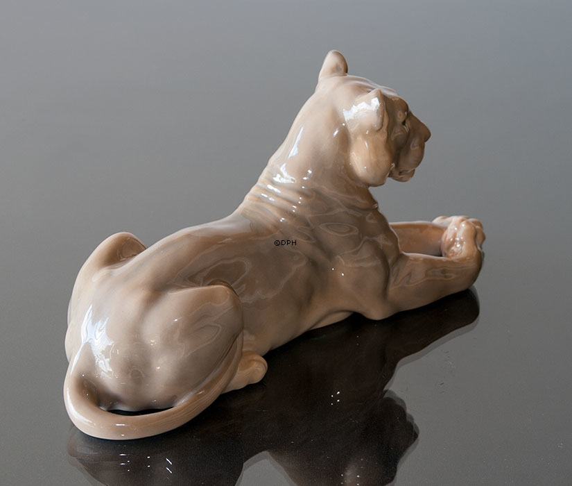 Löwin, Bing & Gröndahl Figur Nr. 1678