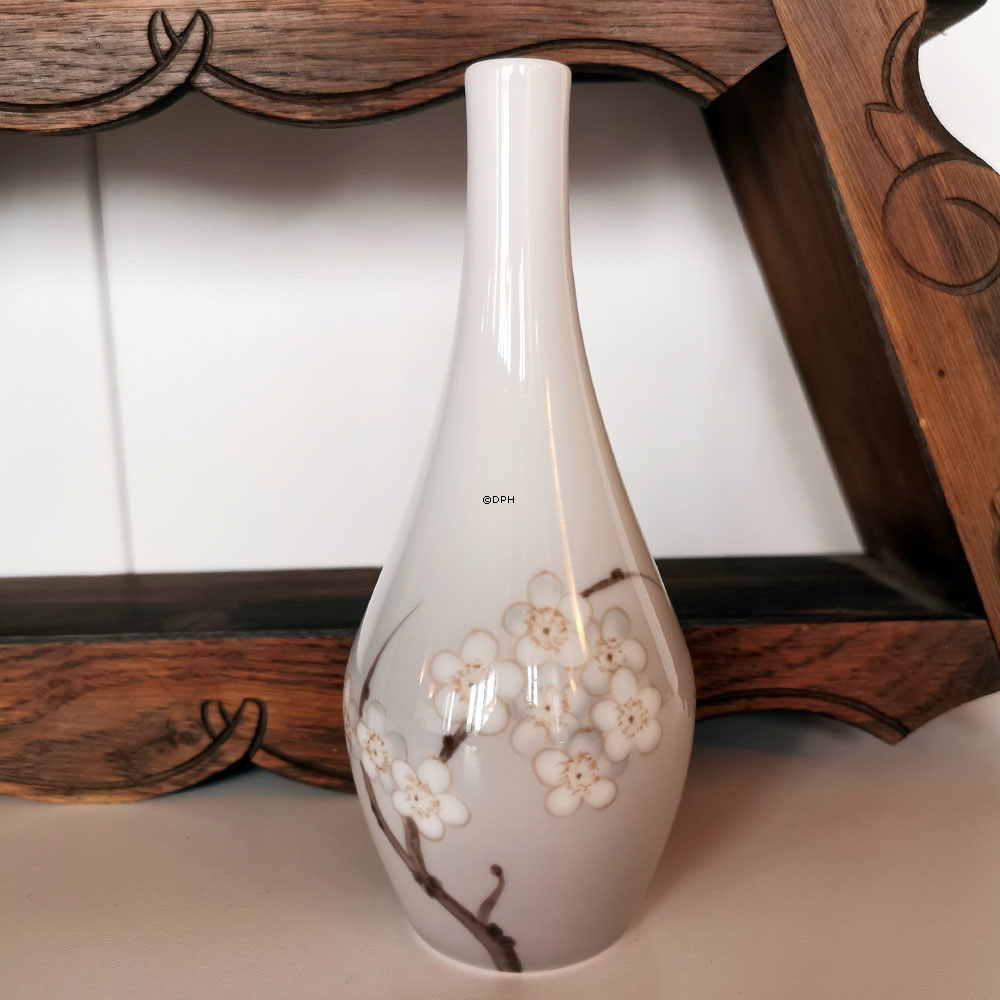 Vase mit Apfelzweig, Bing & Gröndahl Nr. 175-5008