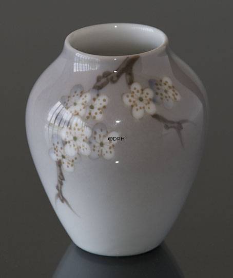 Vase mit Apfelzweig, Bing & Gröndahl Nr. 175-5012