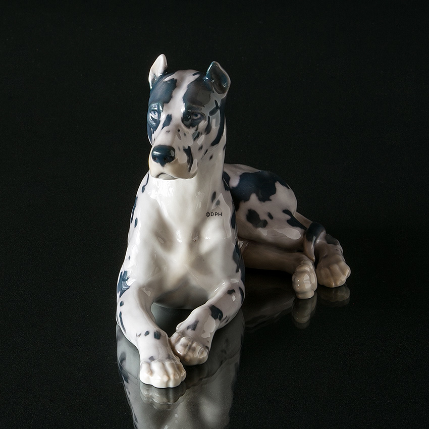 Deutsche Dogge liegend, Bing & Gröndahl Hund Figur Nr. 1773