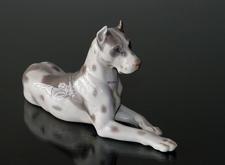 Deutsche Dogge liegend, Bing & Gröndahl Hund Figur Nr. 1773