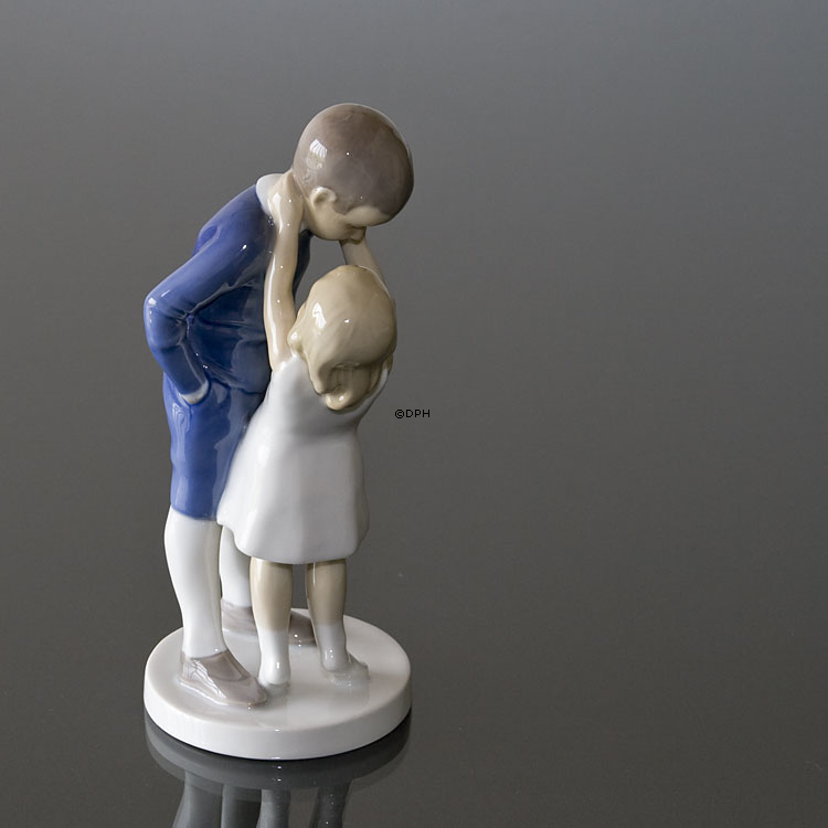 Geliebter großer Bruder, Junge und Mädchen, Bing & Gröndahl Figur von Kindern Nr. 1781