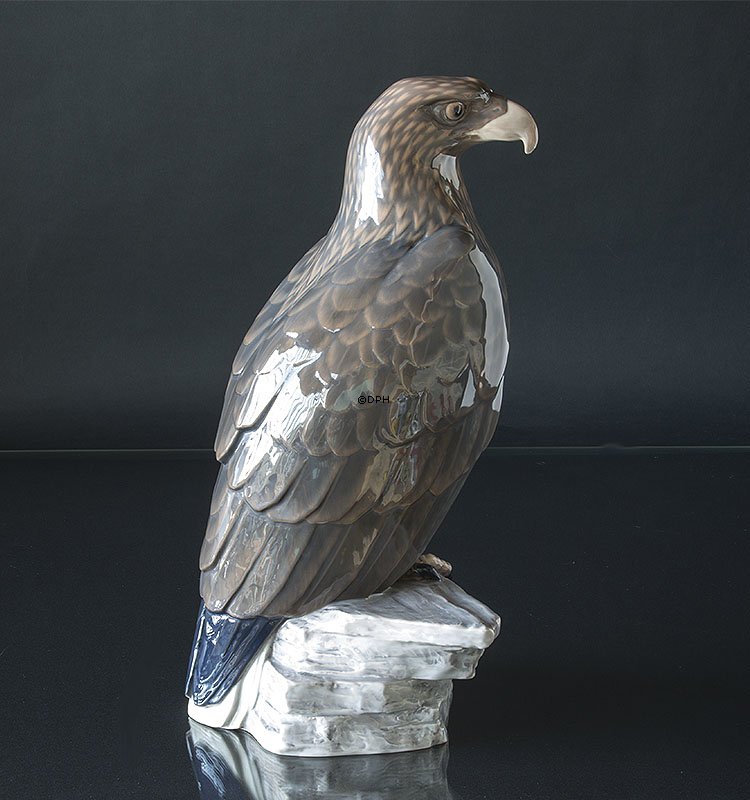 Großer Adler, Bing & Gröndahl Vogelfigur Nr. 1795 (hat eine Reparatur auf der Rückseite, siehe mehr in der Beschreibung)